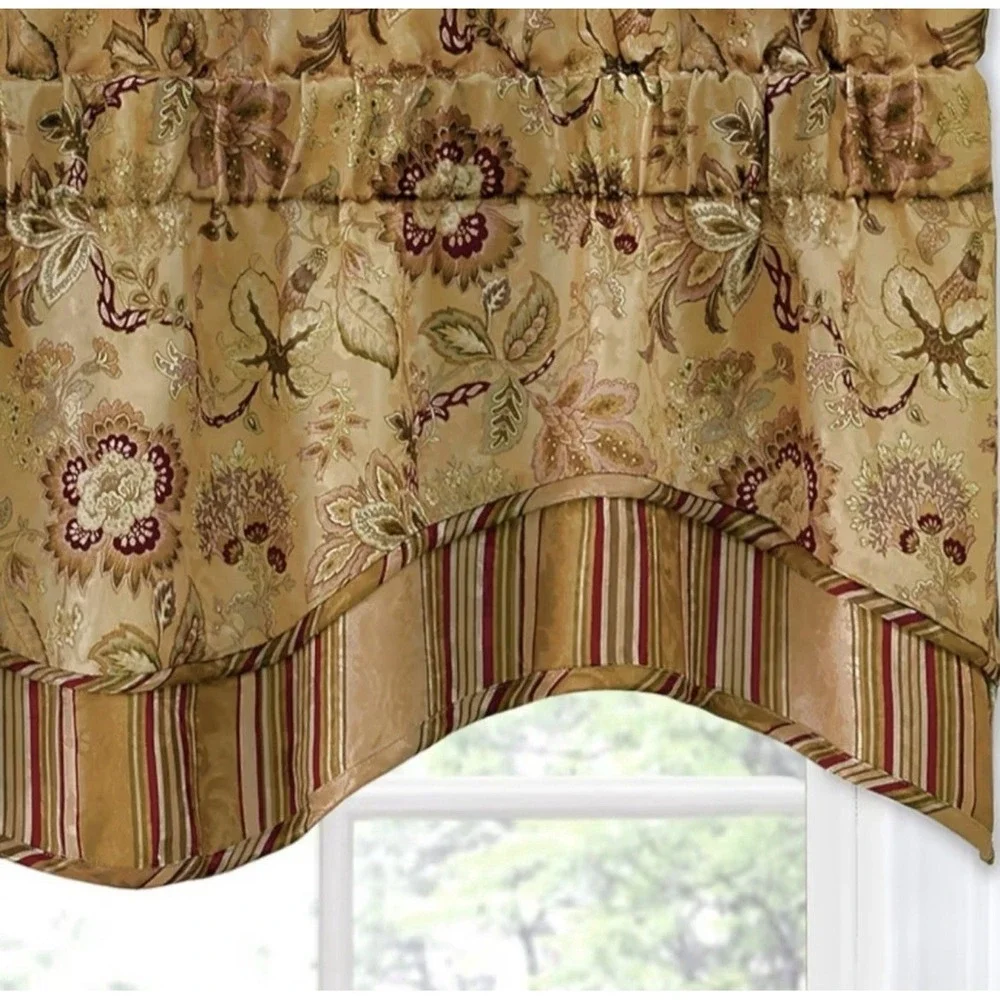 4X Traditions by Waverly Navarra Antique Scallop Valance Rod Pocket 52